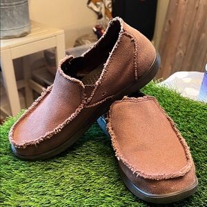 Crocs Men’s sz 8 like new!
